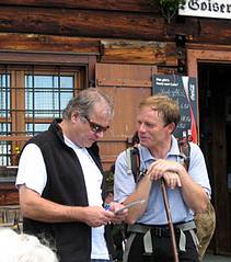 MR Dr. G�nther Berkenhoff mit Pfarrer G�nther Scheutz