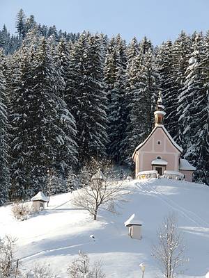 Gosau Kalvarienbergkapelle im Winter