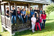 Klasse 1b mit HS Lehrerin Gerda Gamsj�ger
