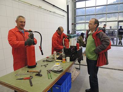 Pr�fung der Feuerl�scher