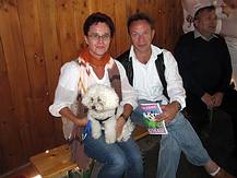 G�ste und wau,wau freuen sich schon auf viele sch�ne Wanderungen