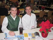 zwei junge Herren erg�nzen das Tourismusdamenteam, in Gosau Manuel Demmel links
