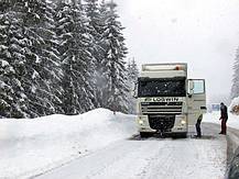 LKW Verkehr auf der B166