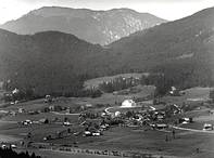 das Jagdschloss in Gosau Vordertal mit Blick zum Bodenberg, Foto PC Senioren