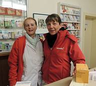 Birgit Wimmer und Alexandra Wimmer in der Ordination des Gemeindearztes MR Dr. Norbert Ringer