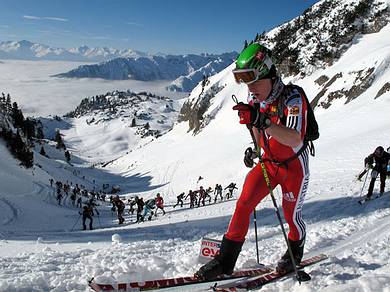 Ein stark besetztes Feld folgt hier Thomas Rohringer beim Achensee Xtreme