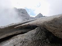 Trotz eher trübem Wetter schmilzt der Gosaugletscher