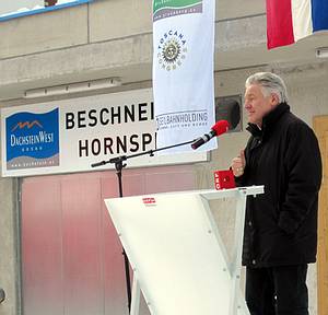 Landeshauptmann Dr. Josef P�hringer bedankt sich auch bei den Steuerzahlern