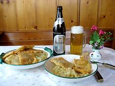 Fleischhuderling mit Sauerkraut