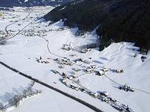 der Landeplatz im Mittertal in Gosau ist in Sicht