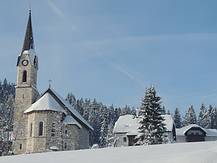 Evangelische Kirche in Gosau im Winter