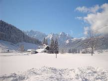 Aussicht vom Haus Gr�nwald zum Gosaukamm im Winter