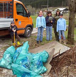 mit dabei das Gosauer Feuerwehrm�dchen Julia