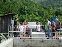 Fachleute informieren �ber die Kl�ranlage