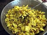 sobald der Kaiserschmarrn fest ist, zerstochern und umdrehen