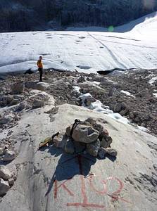 Gletschermesspunkt am Gosaugletscher
