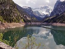 Gosausee mit Dachstein am 5. Mai 2012
