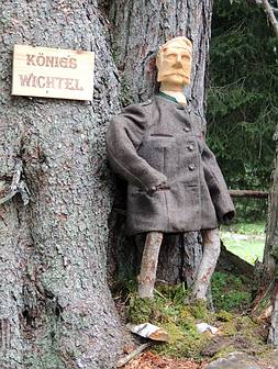 der K�nigswichtel herrscht �ber sein Wichtelvolk