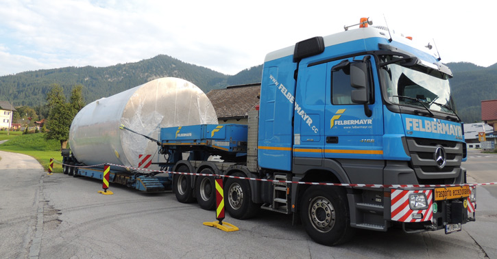 LKW Sondertransport Firma Felbermayr